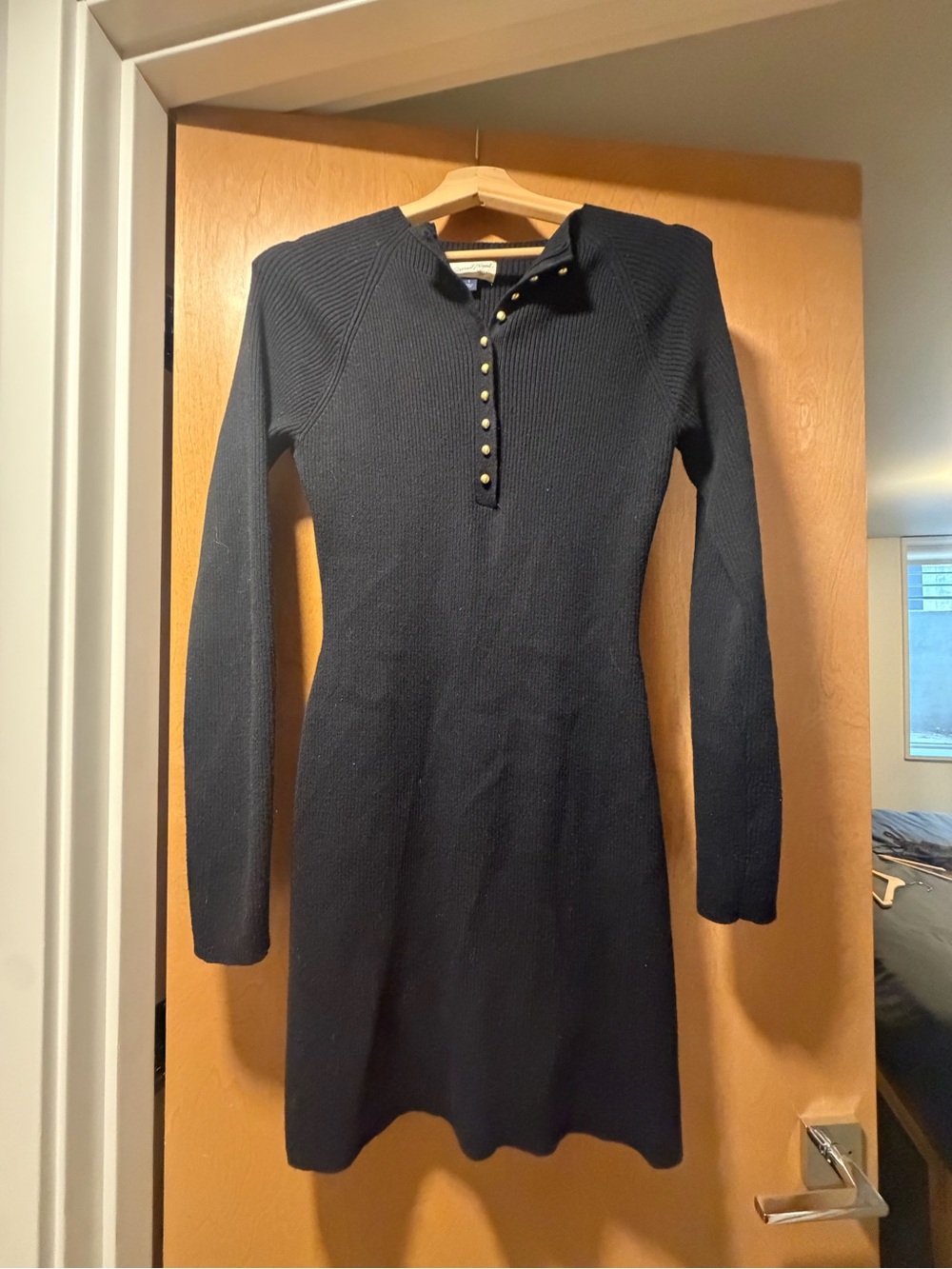 Universal Thread Black Long-Sleeve Ribbed Knit Dress with Snap Placket